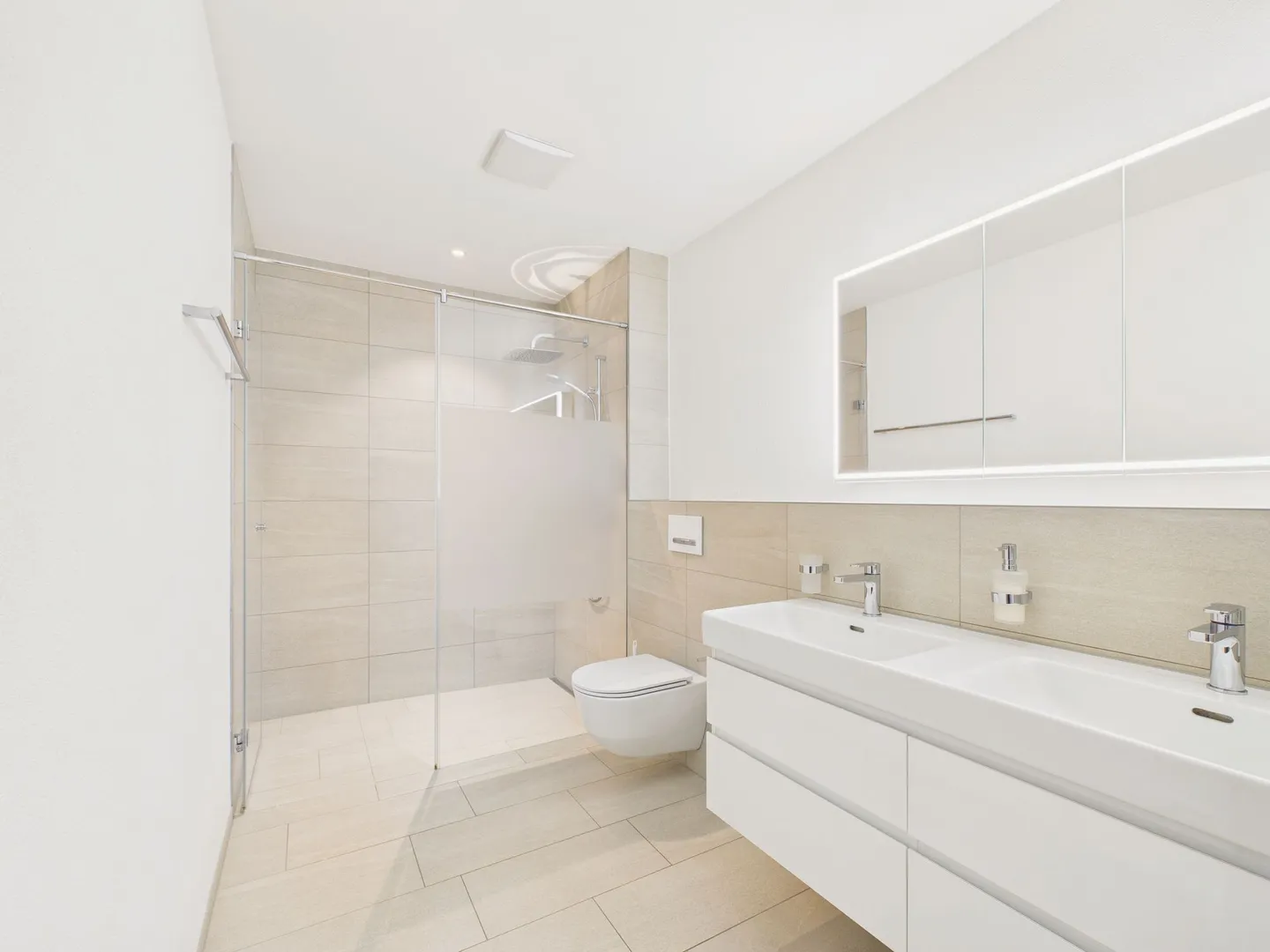 Modern 5.5-room townhouse with Minergie standard and charging station, Allschwil - Photo 10 of 13