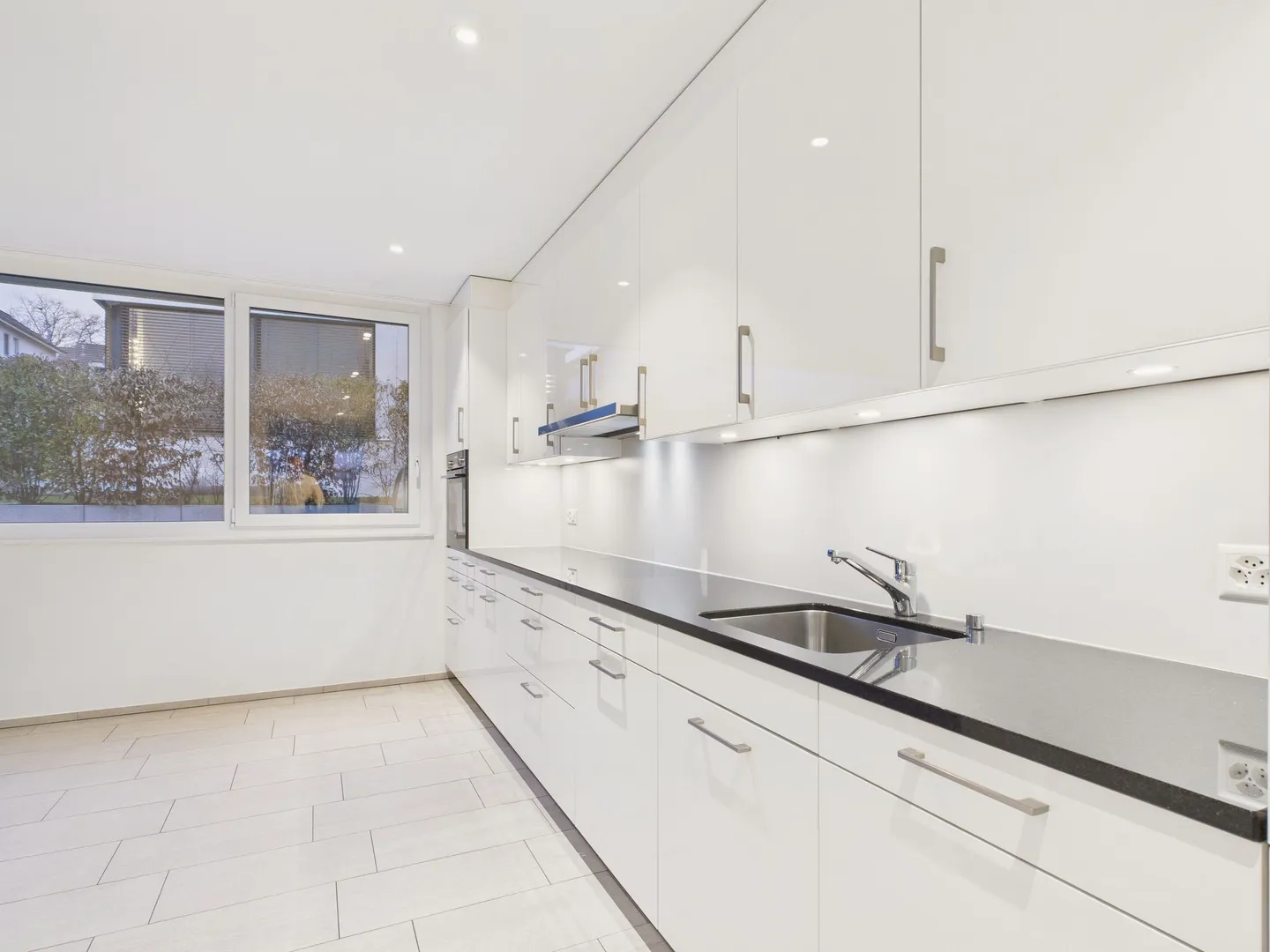 Modern 5.5-room townhouse with Minergie standard and charging station, Allschwil - Photo 5 of 13