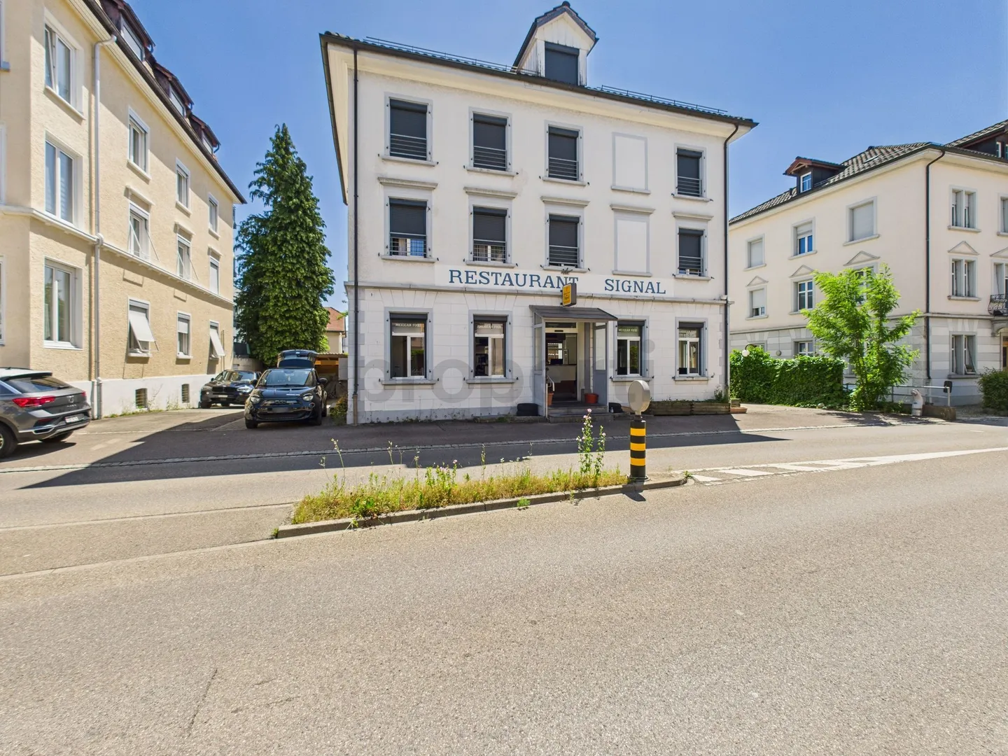 Sunny 3.5-room penthouse in the center of the city of Wil SG / 95 m2 - Photo 10 of 11