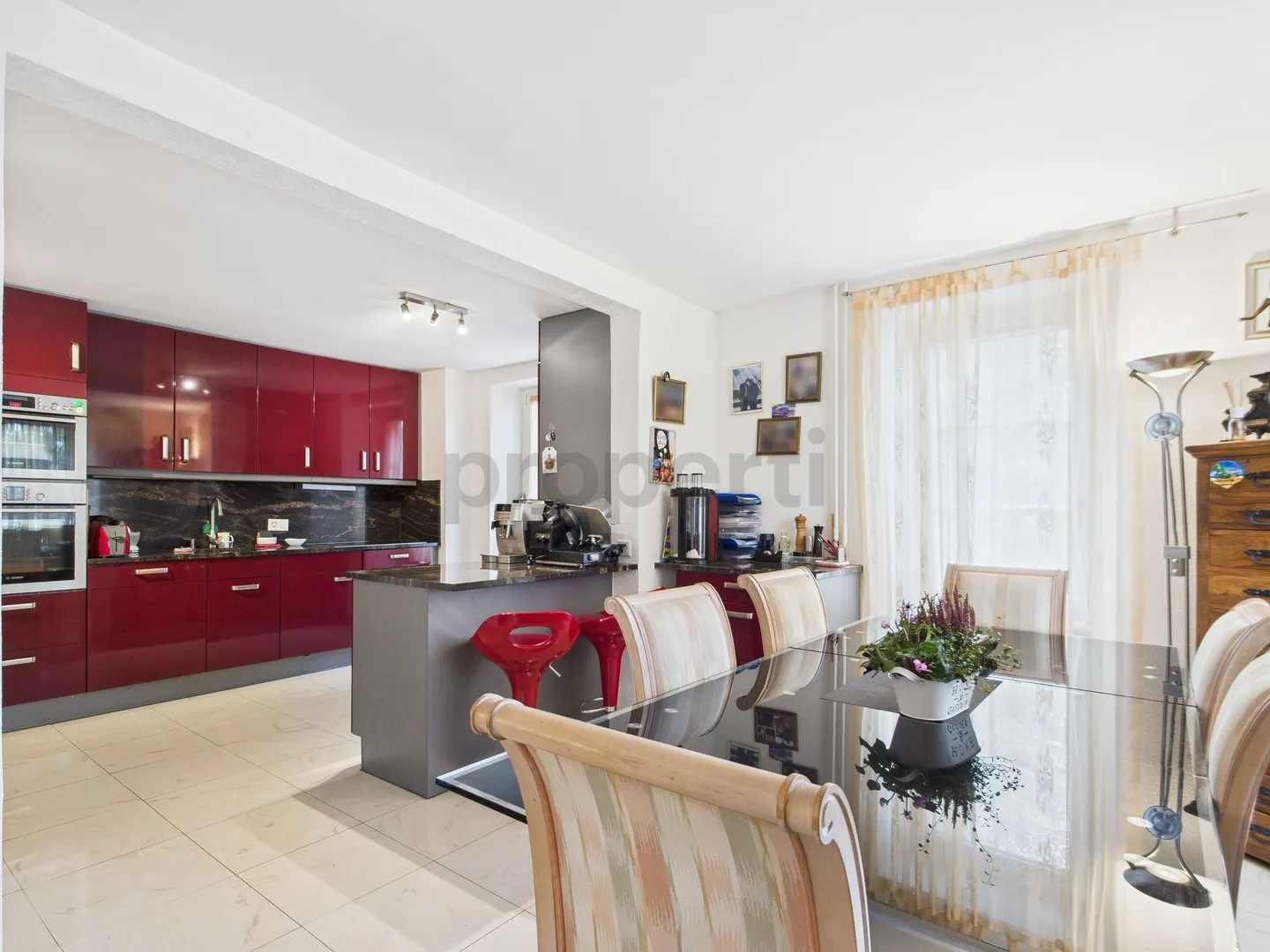 High-end multi-family house in Veytaux - Photo 2 of 10