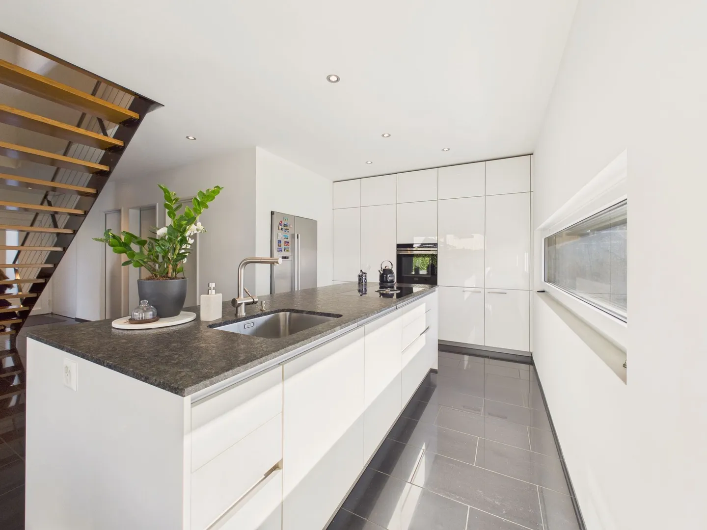 Attraktives Einfamilienhaus mit hochwertigem Ausbaustandard in Subingen, Kanton SO - Foto 5 von 13