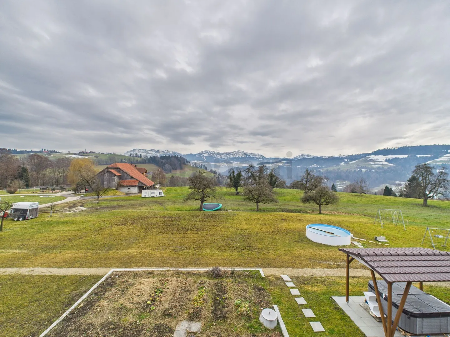 Appartement moderne de 5,5 pièces avec balcon - Photo 9 sur 10