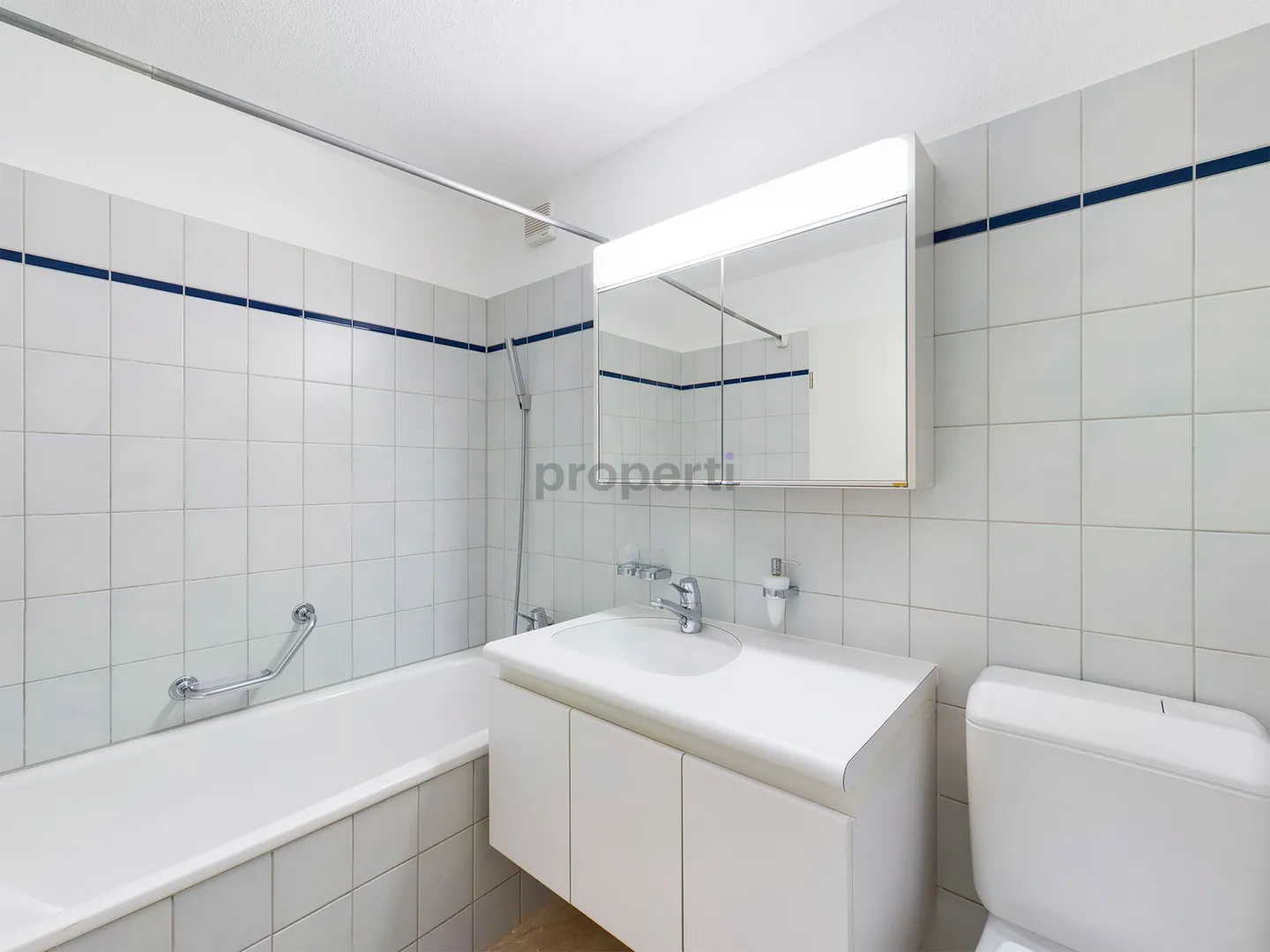 Lichtdurchflutete 4.5 Zimmerwohnung an familienfreundlicher Lage - Foto 7 von 10