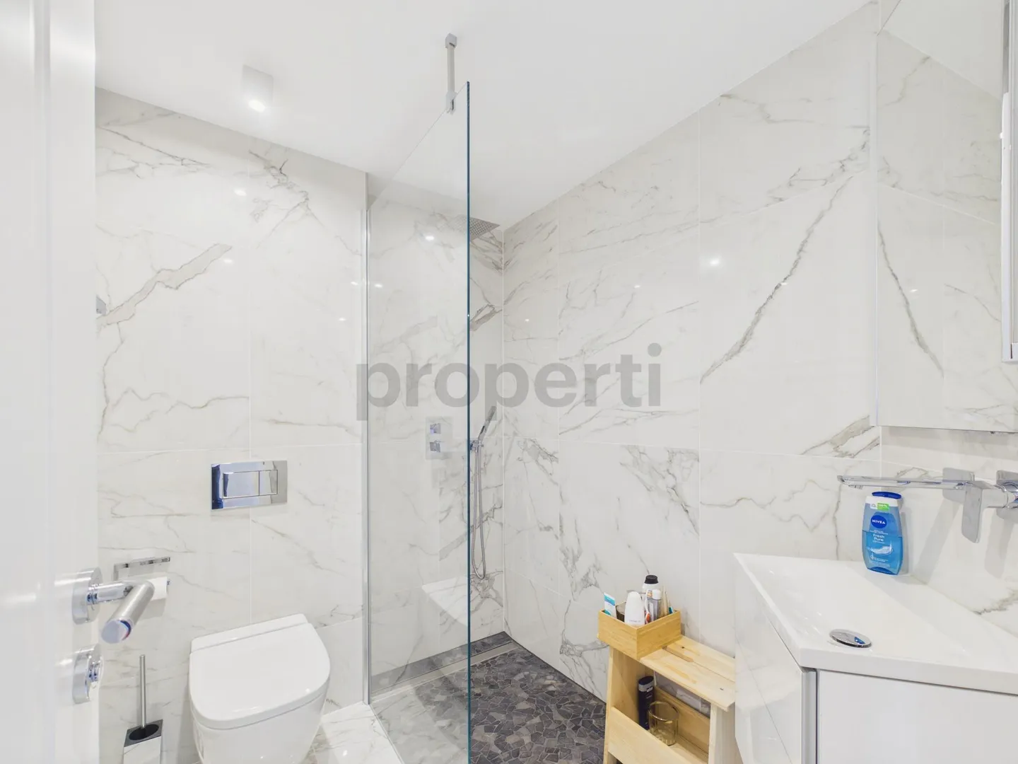 Elegante 2.5 Zimmer-Wohnung in Oberterzen - Foto 7 von 8