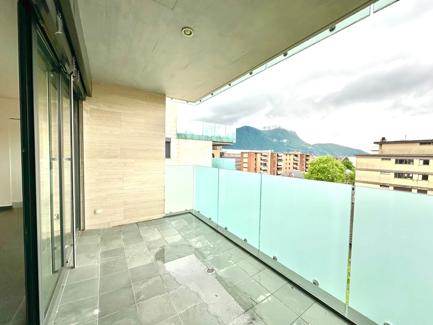 Exclusivity and Modernity in the Center of Lugano. - Photo 8 of 11