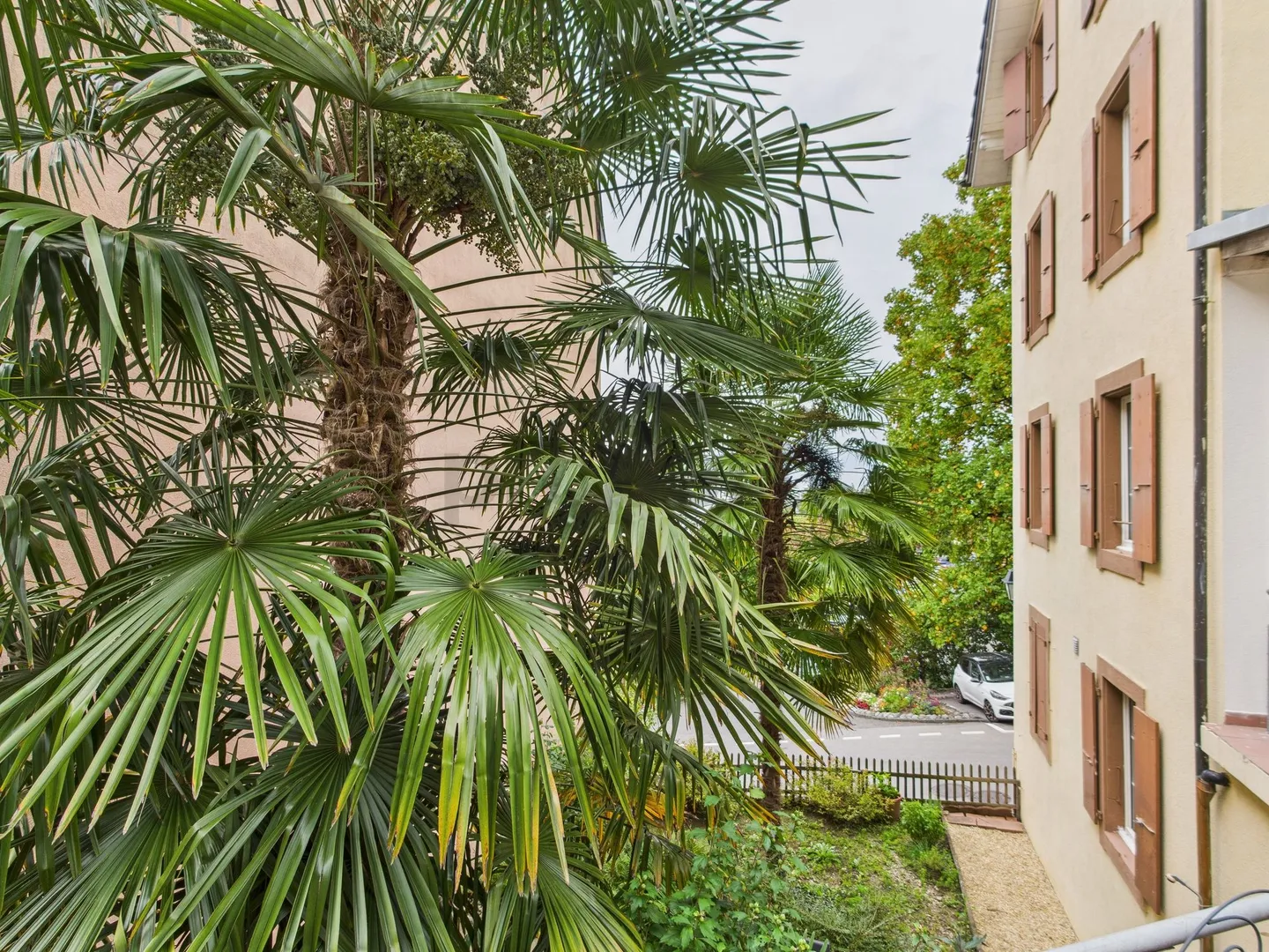 High-end multi-family house in Veytaux - Photo 9 of 10