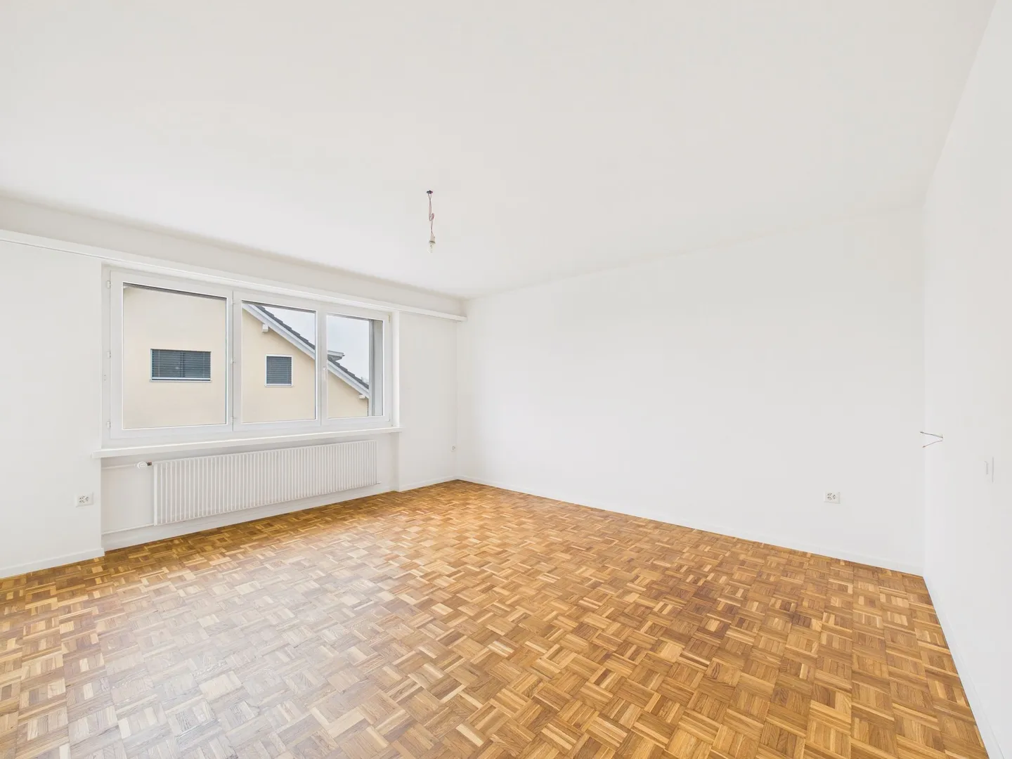 Modernes 5.5-Zimmer Attikawohnung mit Balkon in Altstätten - Photo 4 of 12