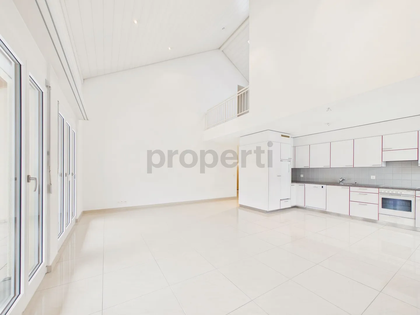 Moderne Maisonette mit Balkon - Foto 1 von 11