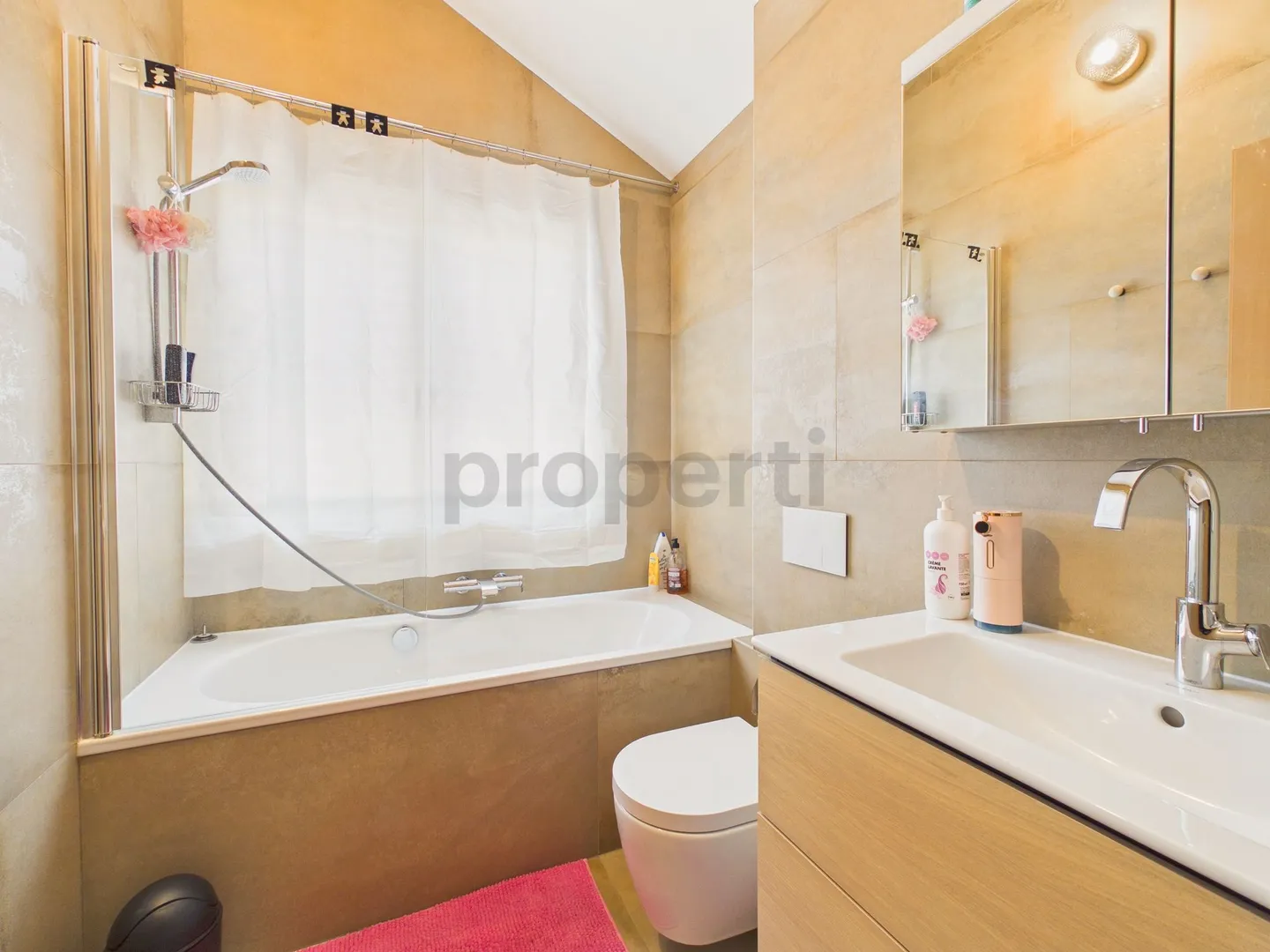 Moderne 5,5-Zimmer-Reihenhaus mit Parkplatz, Lens - Foto 10 von 13