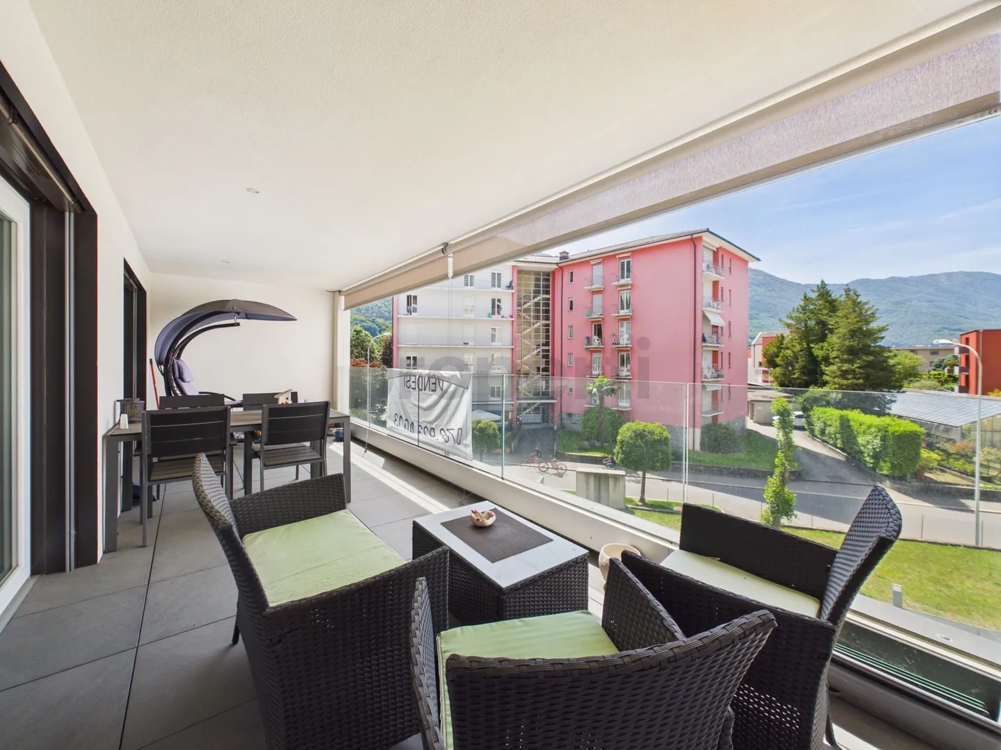 Moderno 3.5 locali con grande terrazza, Giubiasco - Foto 2 von 13