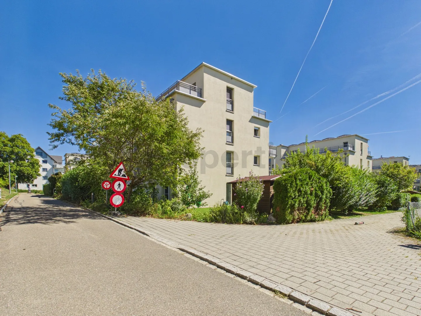 Act now: Top 3.5-room apartment in Otelfingen - rare opportunity in a prime location! - Photo 10 of 11
