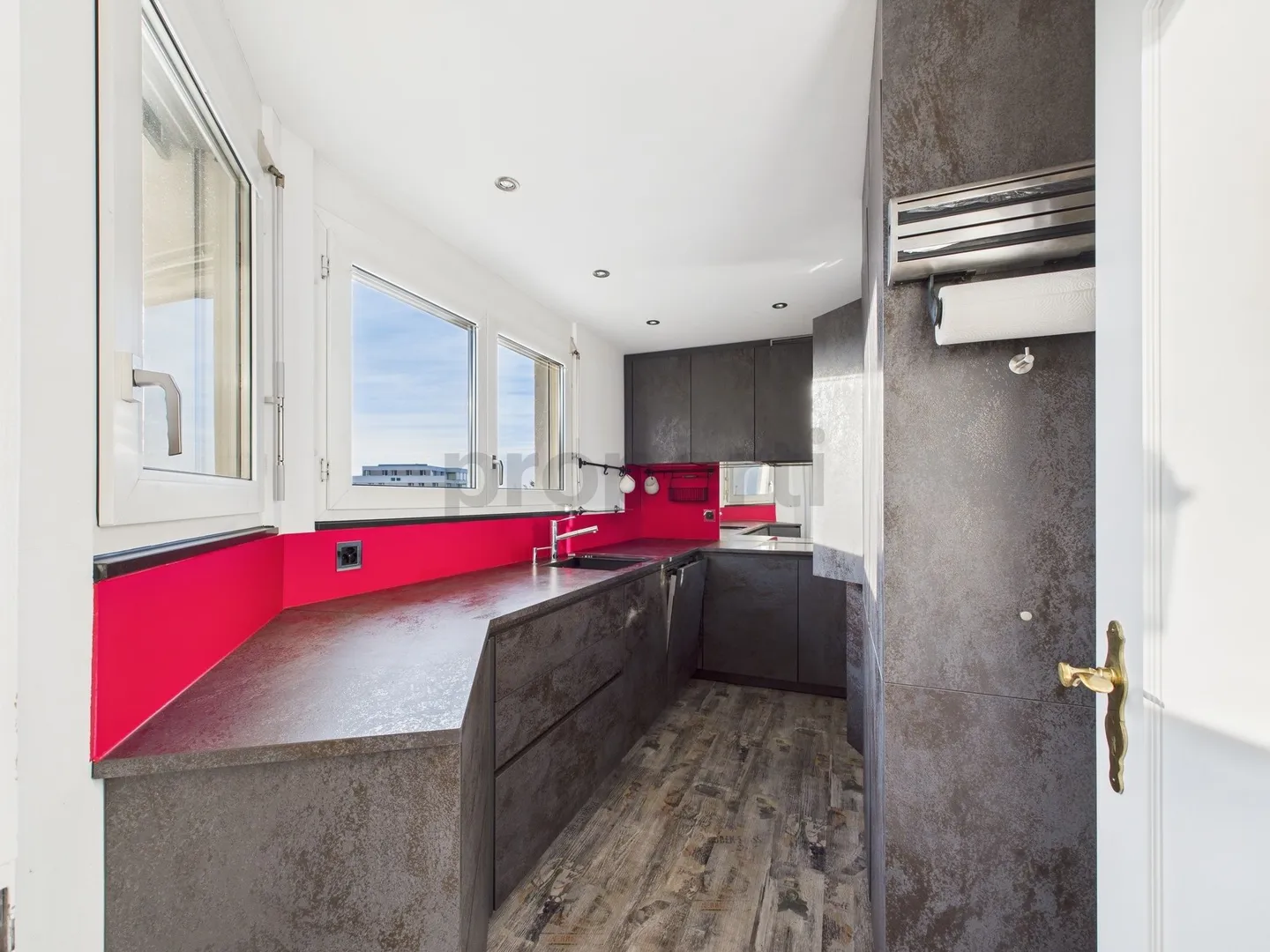 L'élégance rencontre la vue : Appartement de rêve avec flair du lac de Constance et vue sur Rorschacherberg - Photo 12 sur 13