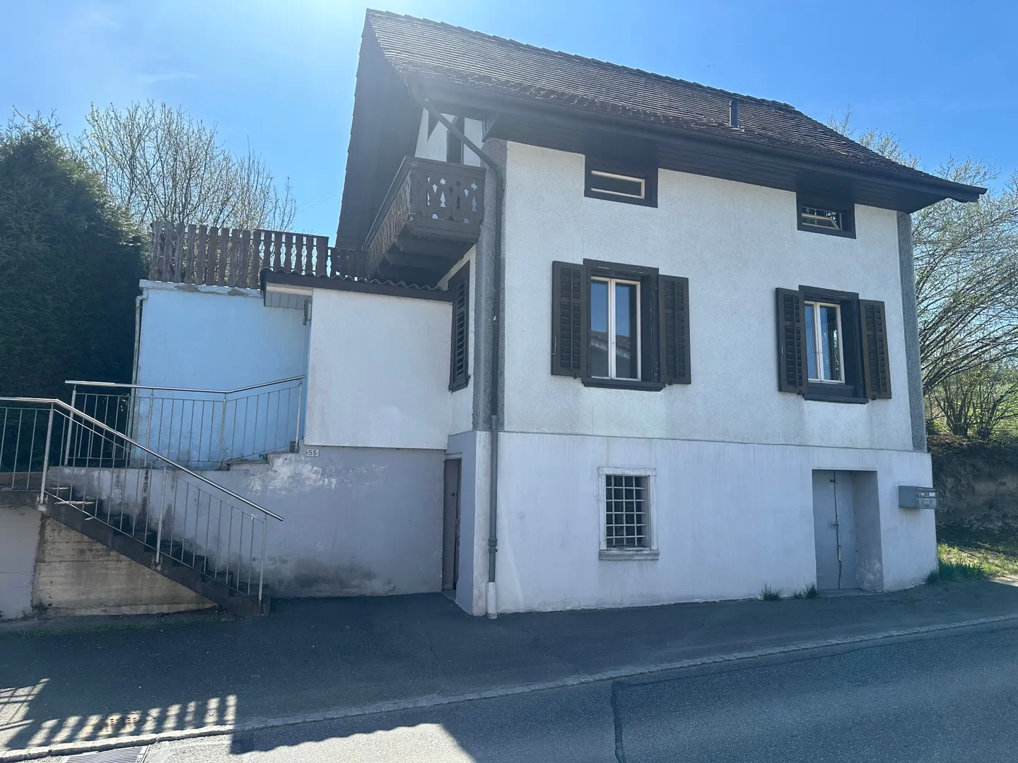 Casa unifamiliare di 5 stanze da ristrutturare con casa tiny separata di 2,5 stanze - Foto 2 di 10