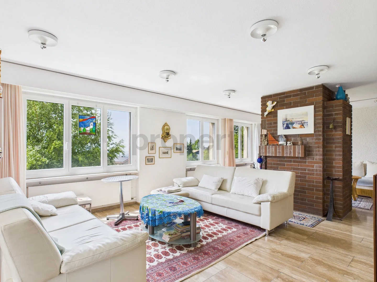 Spacious 6.5 Room Apartment in Lustmühle (Teufen AR) with Stunning Mountain View - Photo 2 of 13