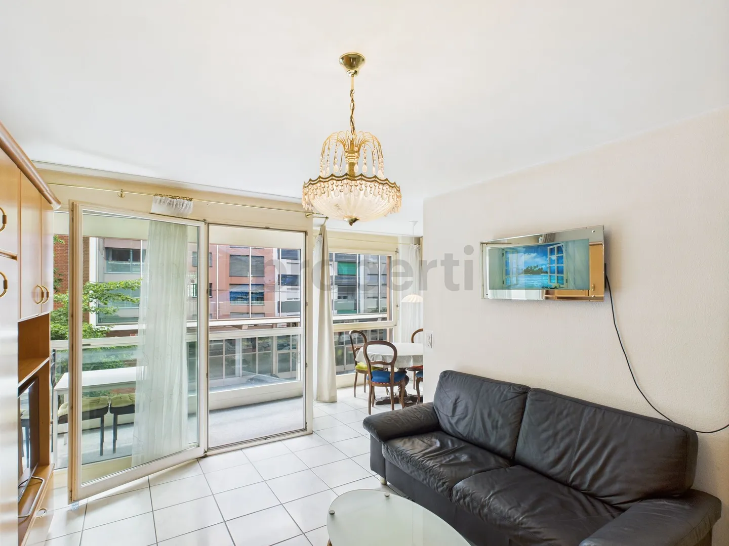 Charming & Central 2.5-Room Apartment in the Heart of Basel - Photo 1 of 13