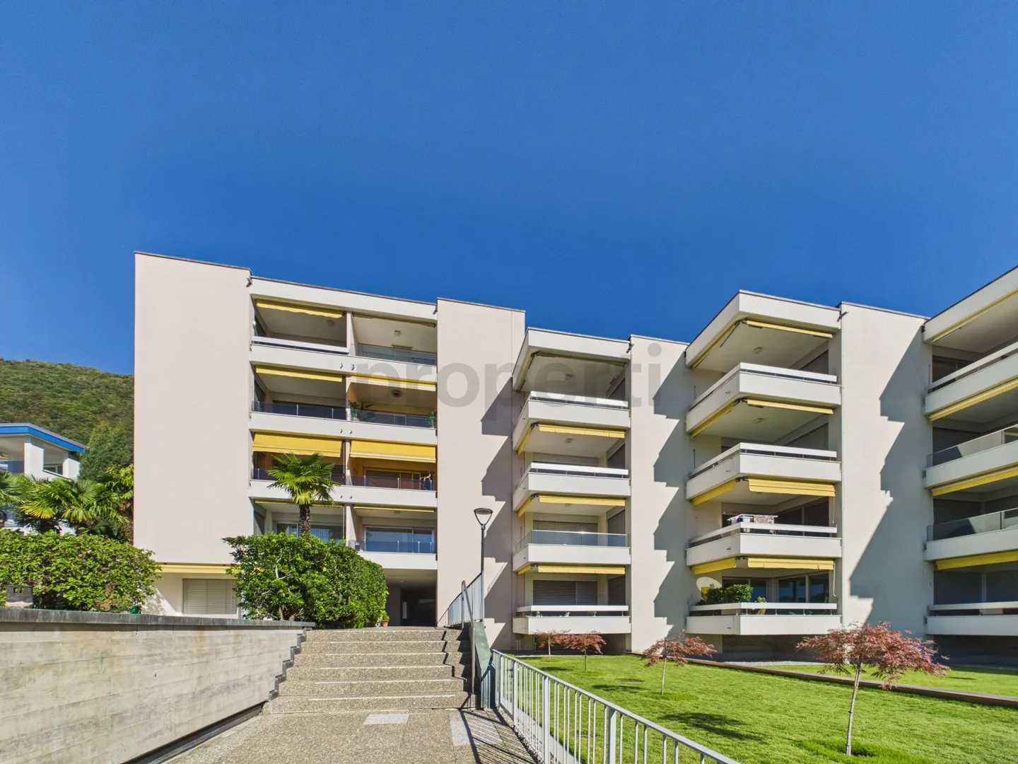 Vue panoramique à 180° sur le lac Majeur, spa privé et rénovation finale 2025 ! - Photo 10 sur 13