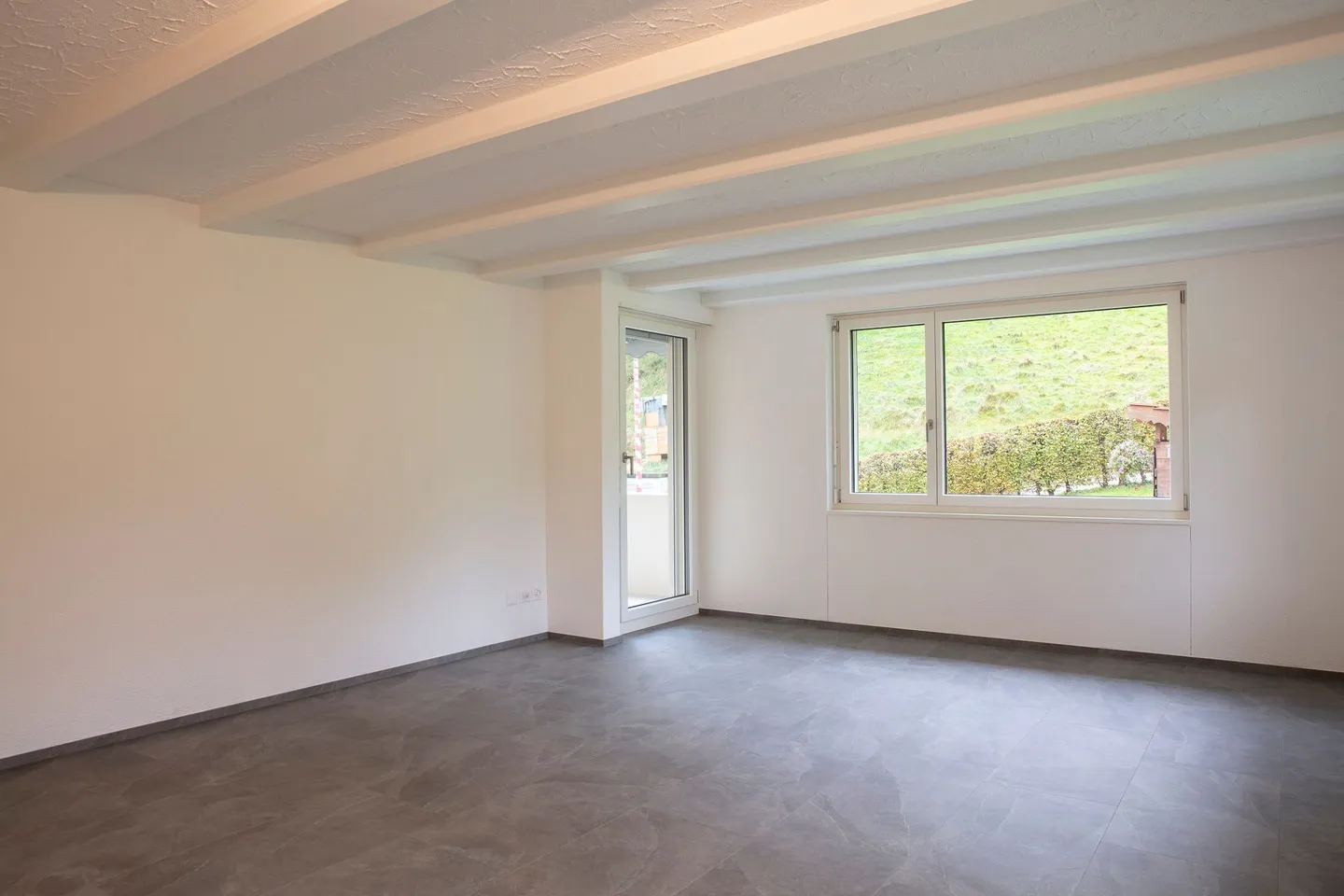 Modern 5.5-Zimmer-Wohnung in Schötz - Foto 1 von 13