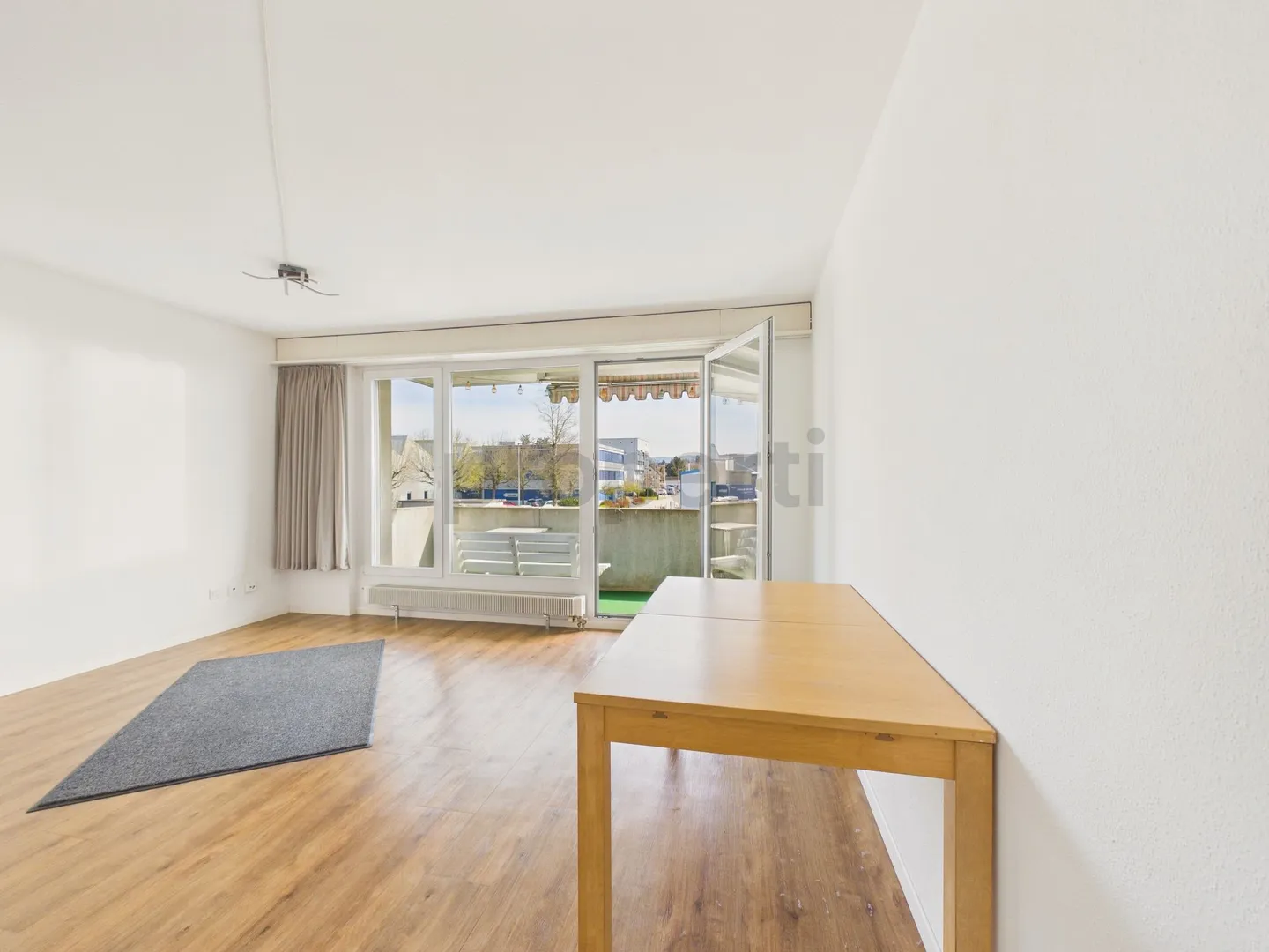 Moderne 4.5-Zimmer Wohnung mit Balkon - Foto 1 von 11