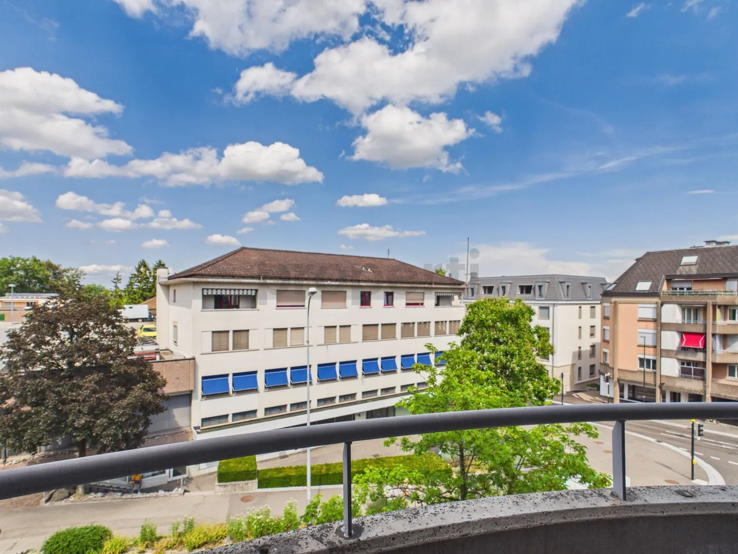 Sonnige Wohnung mit Balkon - Foto 6 von 11