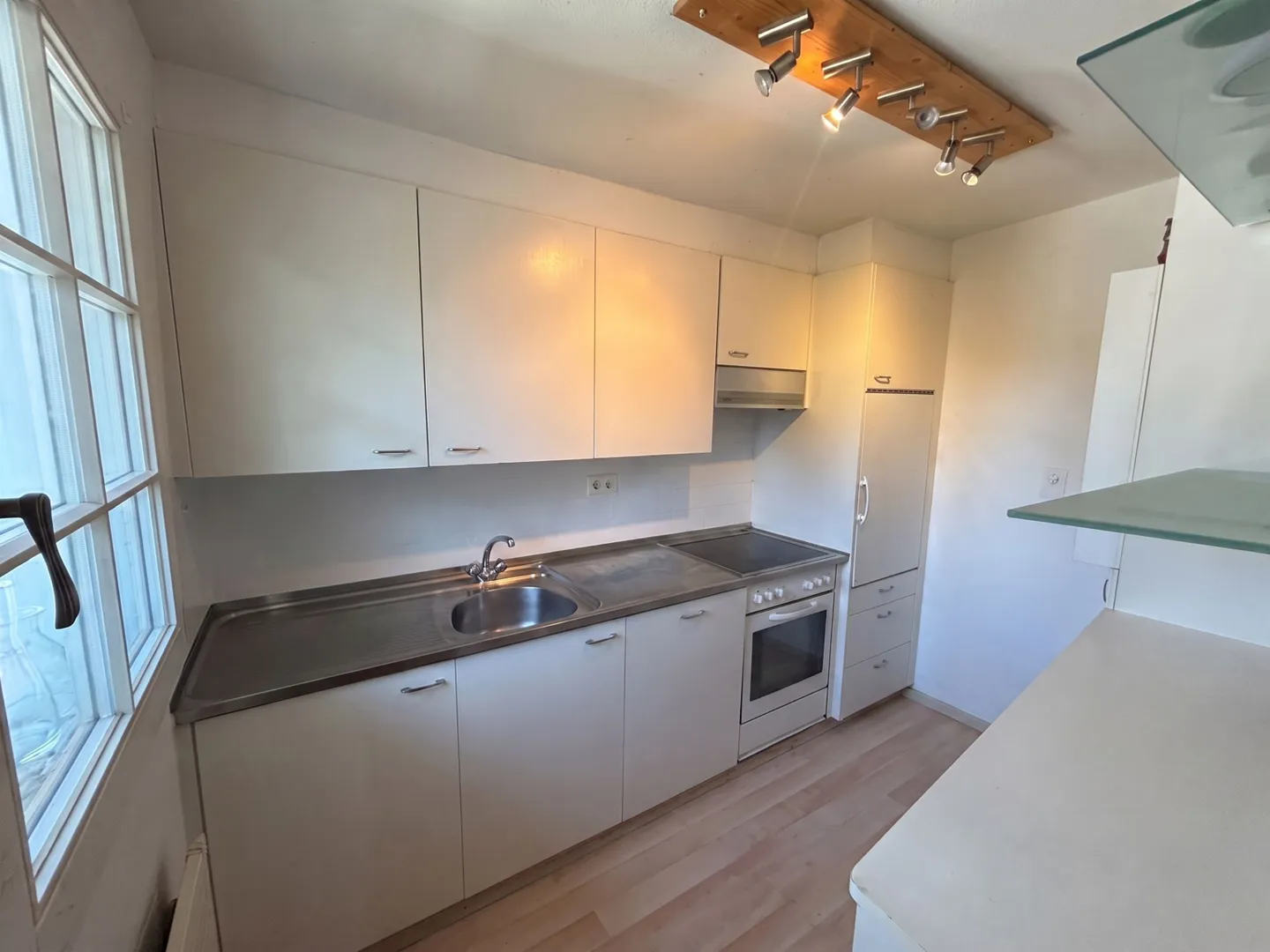 Freshly renovated apartment, historic building from 1750 - Photo 2 of 7