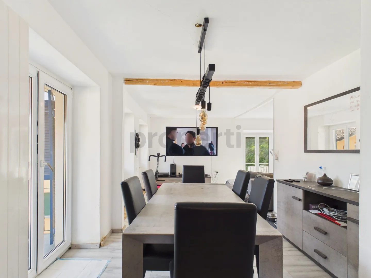 Maison unifamiliale avec deux unités d'habitation indépendantes à Mezzovico-Vira, résidence secondaire admise. - Photo 2 sur 13