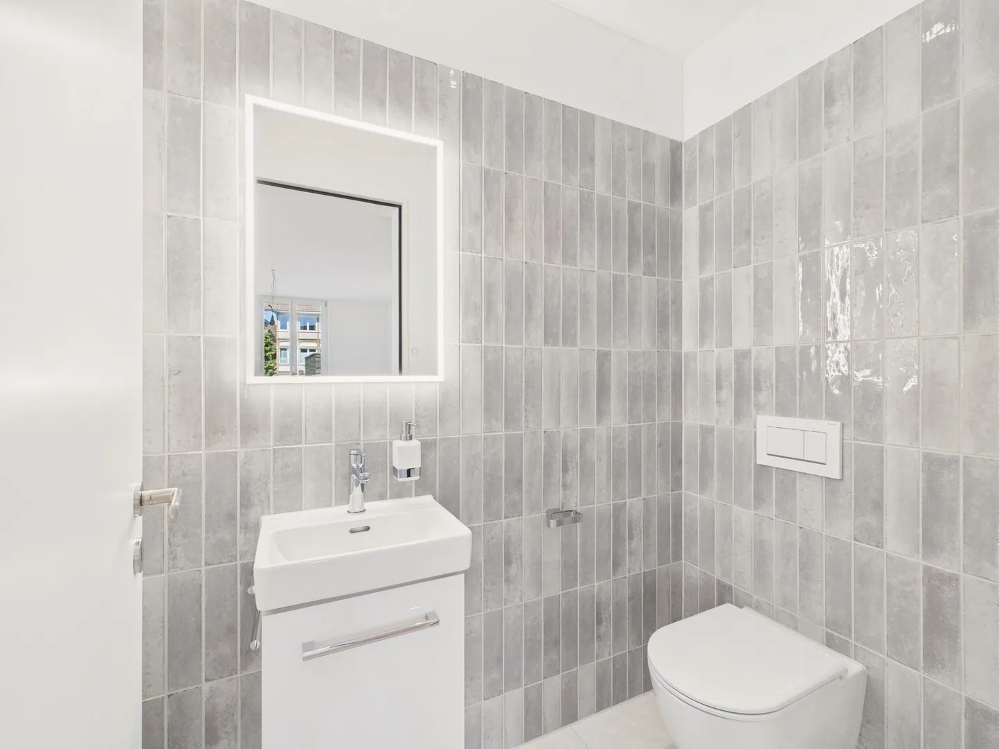 Modern Living with Comfort - 2.5-Room New Apartment in Ownership Standard in Sarnen (OW) - Photo 11 of 13