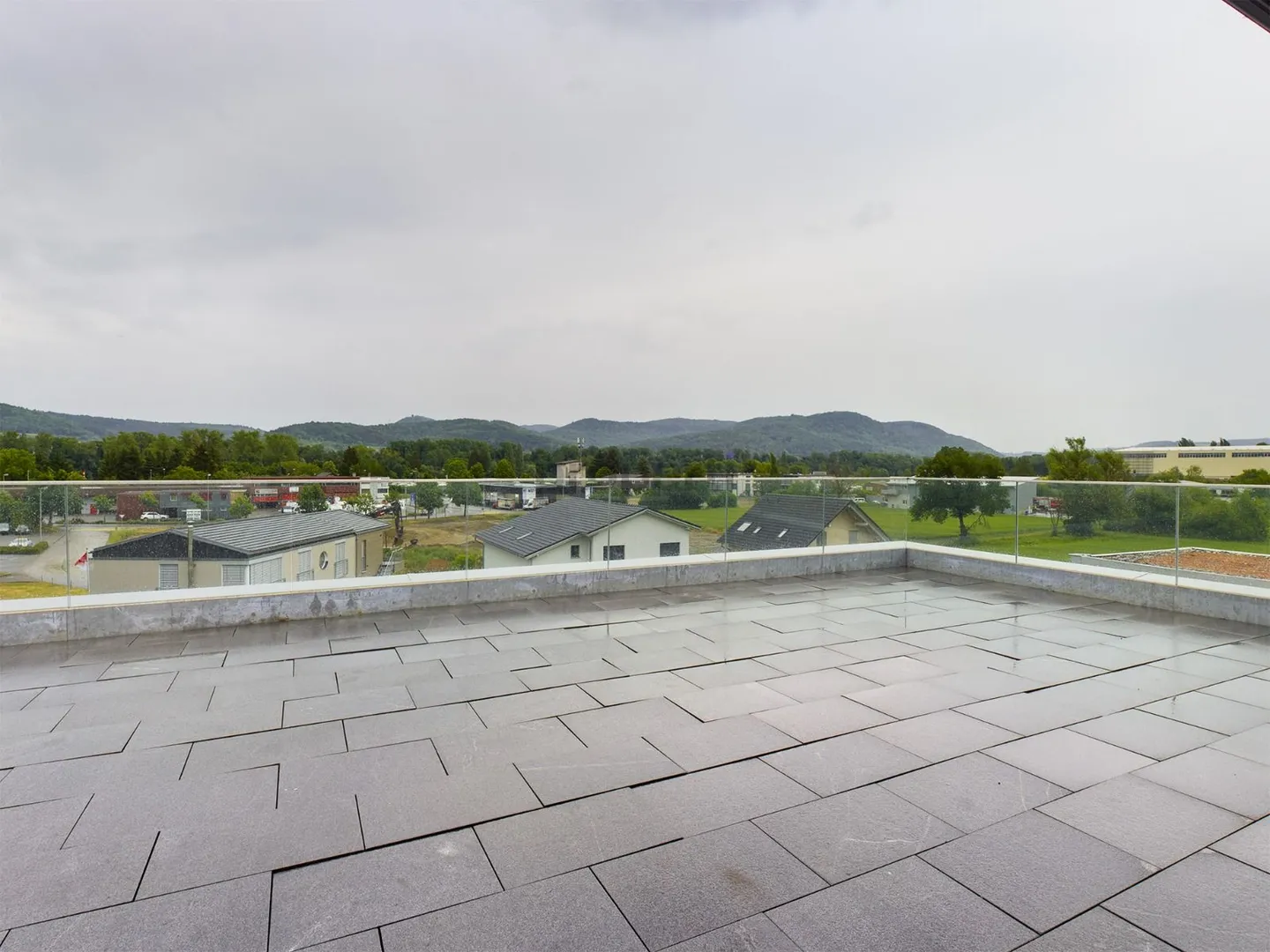 Moderne Attikawohnung in Zurzach - Foto 7 von 9