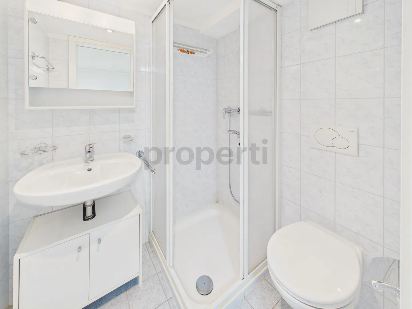 Casa unifamigliare rinnovata nel 2018 e 2023 con ampio giardino - Foto 9 von 12