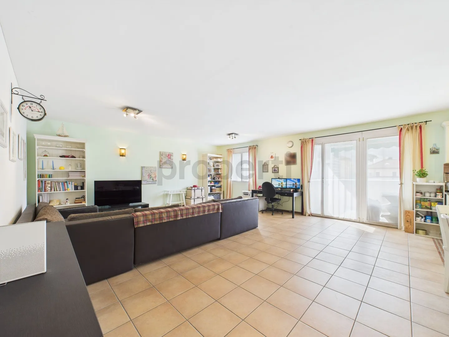 Exclusive 4.5-room apartment in Bellinzona, TI - Modern comfort in a central location - Photo 1 of 10