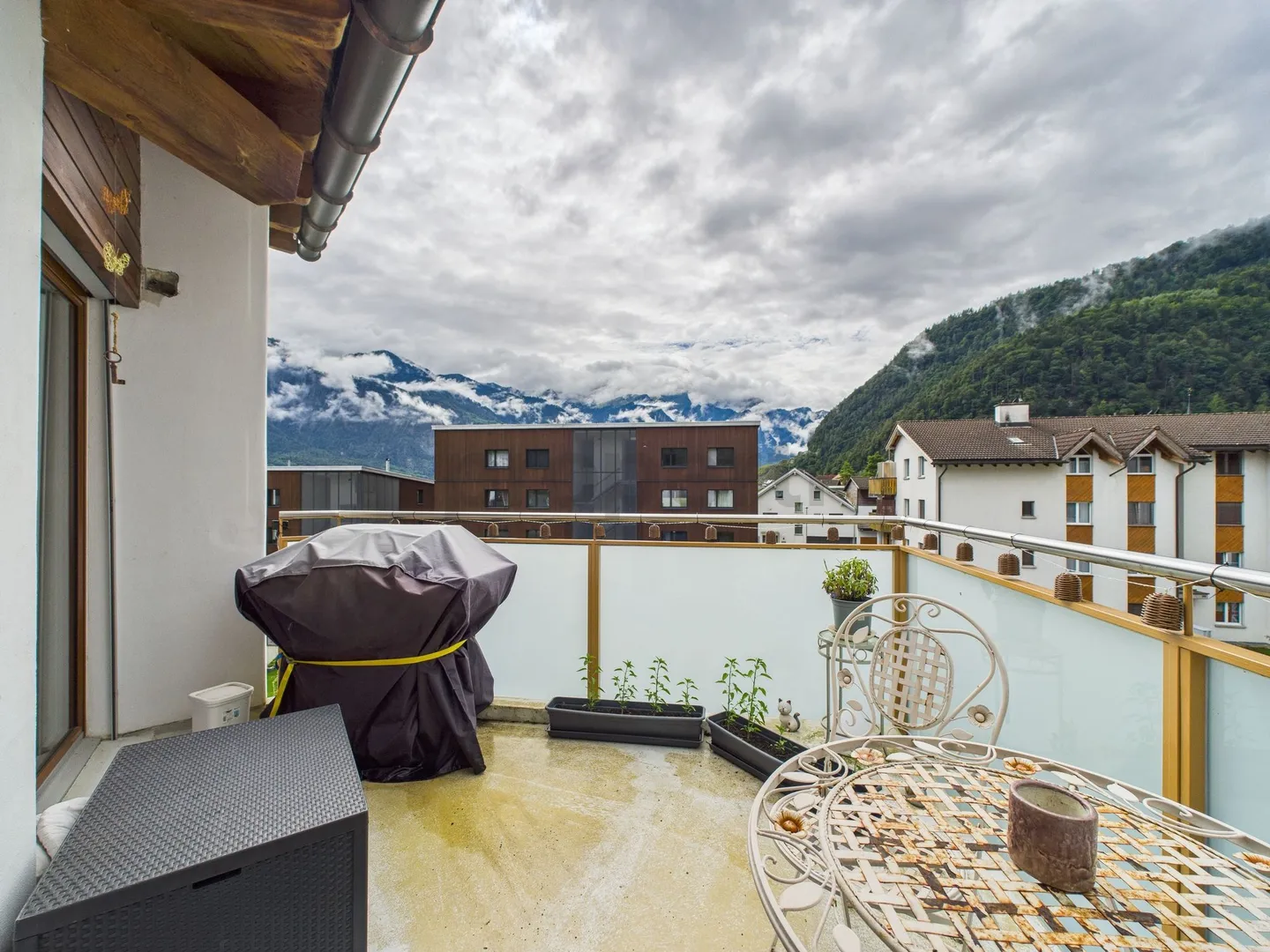 Exclusive 4.5-room penthouse with fantastic light and modern amenities in Untervaz, GR - Photo 11 of 12