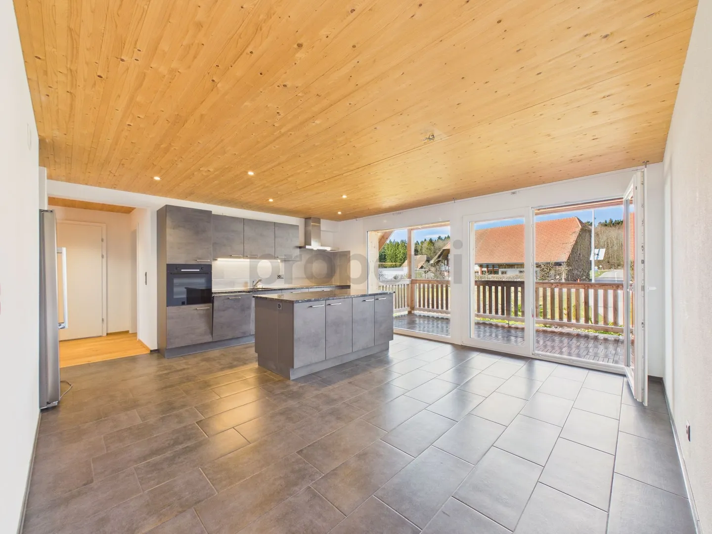 Helle 4.5-Zimmer Wohnung in Buchegg - Foto 1 von 12