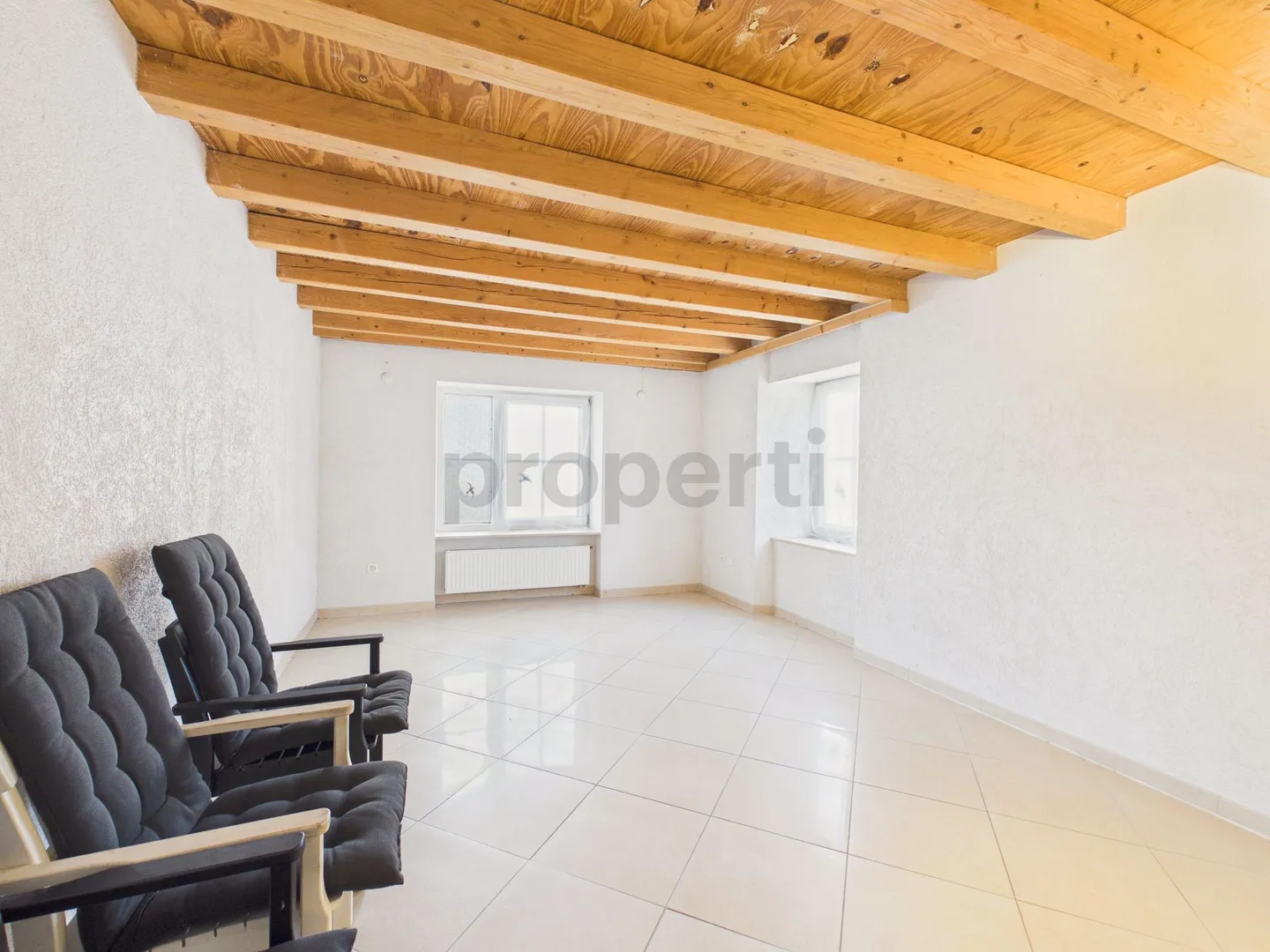 Casa colonica di 4 stanze vicino a scuole e mezzi pubblici, Wegenstetten - Foto 5 di 9