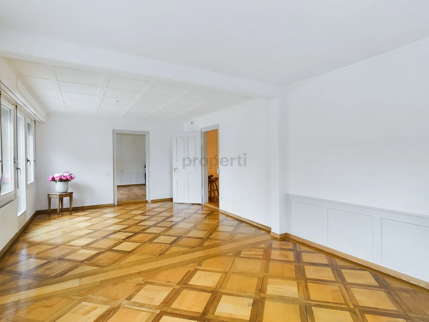 Central and modern - 4.5-room apartment in Degersheim - Photo 2 of 13