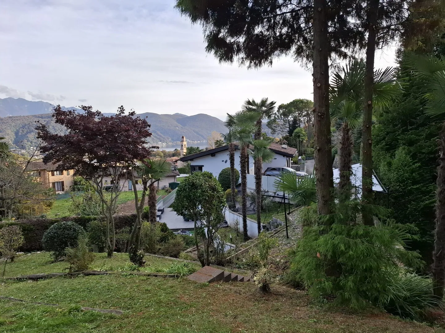 Terrain constructible avec vue sur le lac et accès privé - emplacement exclusif près du lac de Lugano - Photo 5 sur 13