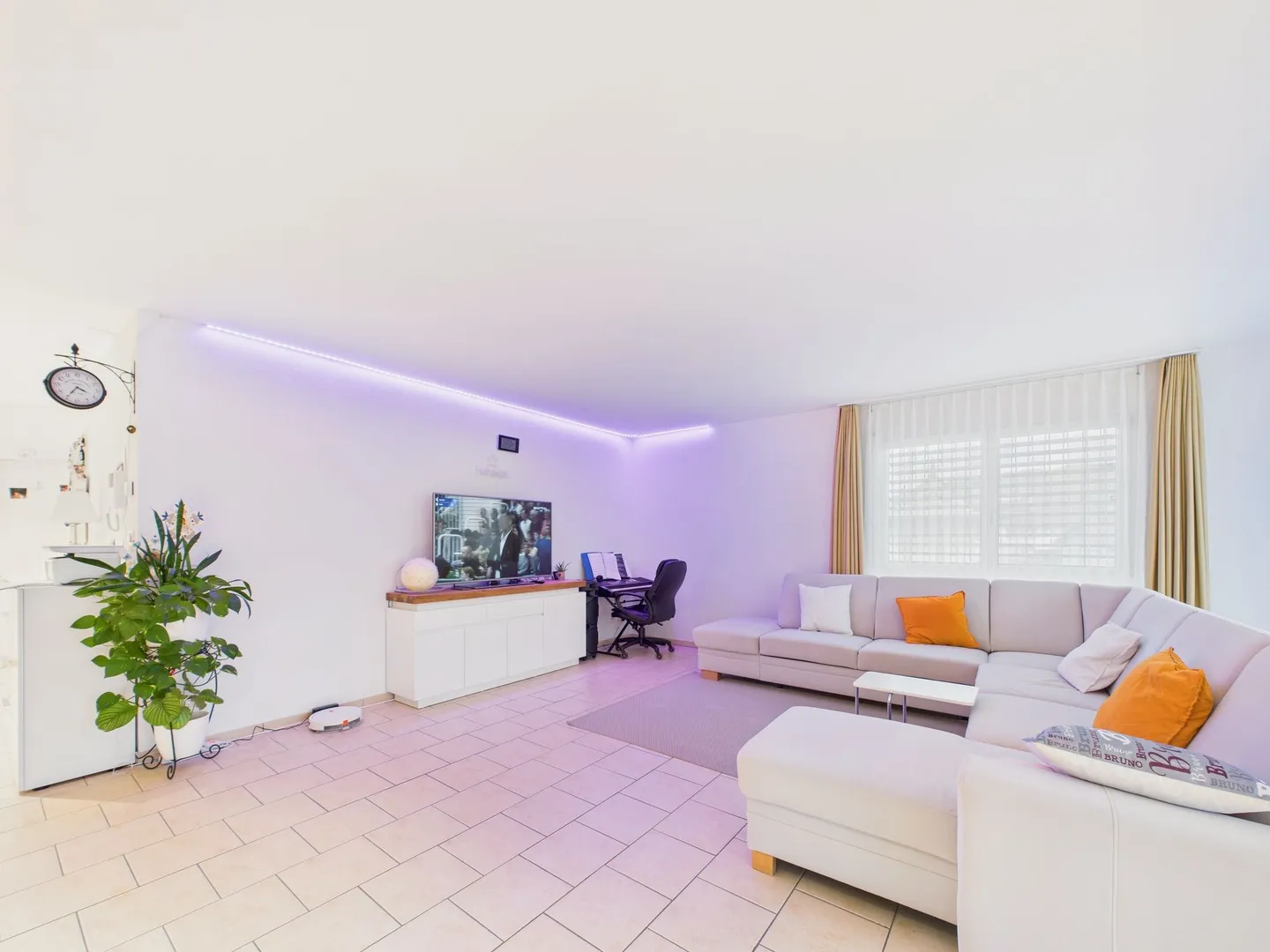 Una casa con generosità e carattere di comfort - Foto 1 di 11