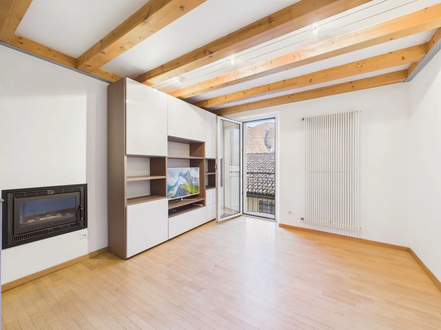 Stunning house in Melide with 4.5 rooms - Photo 1 of 13