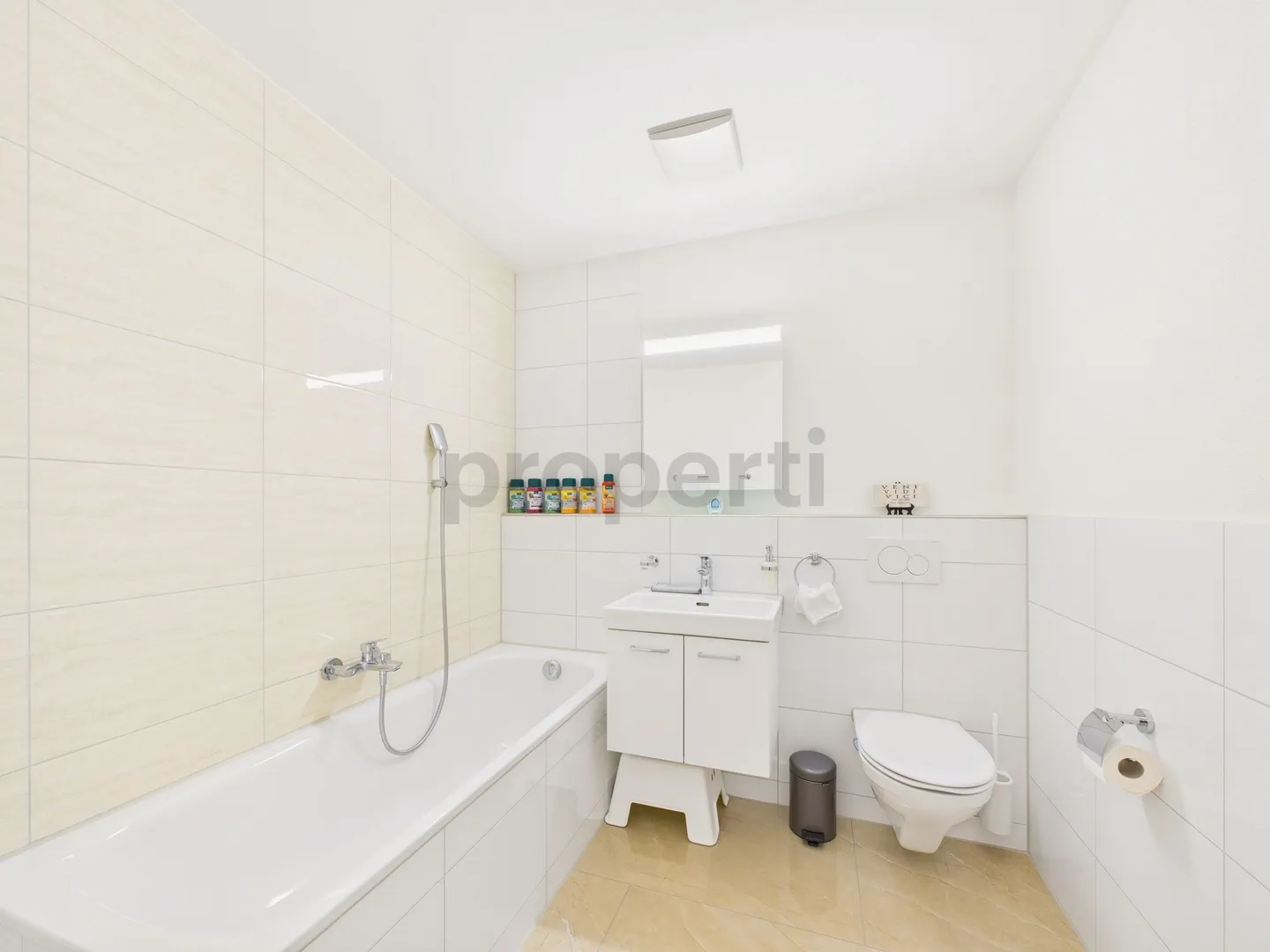 Vivere e lavorare insieme - Condominio elegante con spazio hobby versatile a Hunzenschwil - Foto 8 di 12