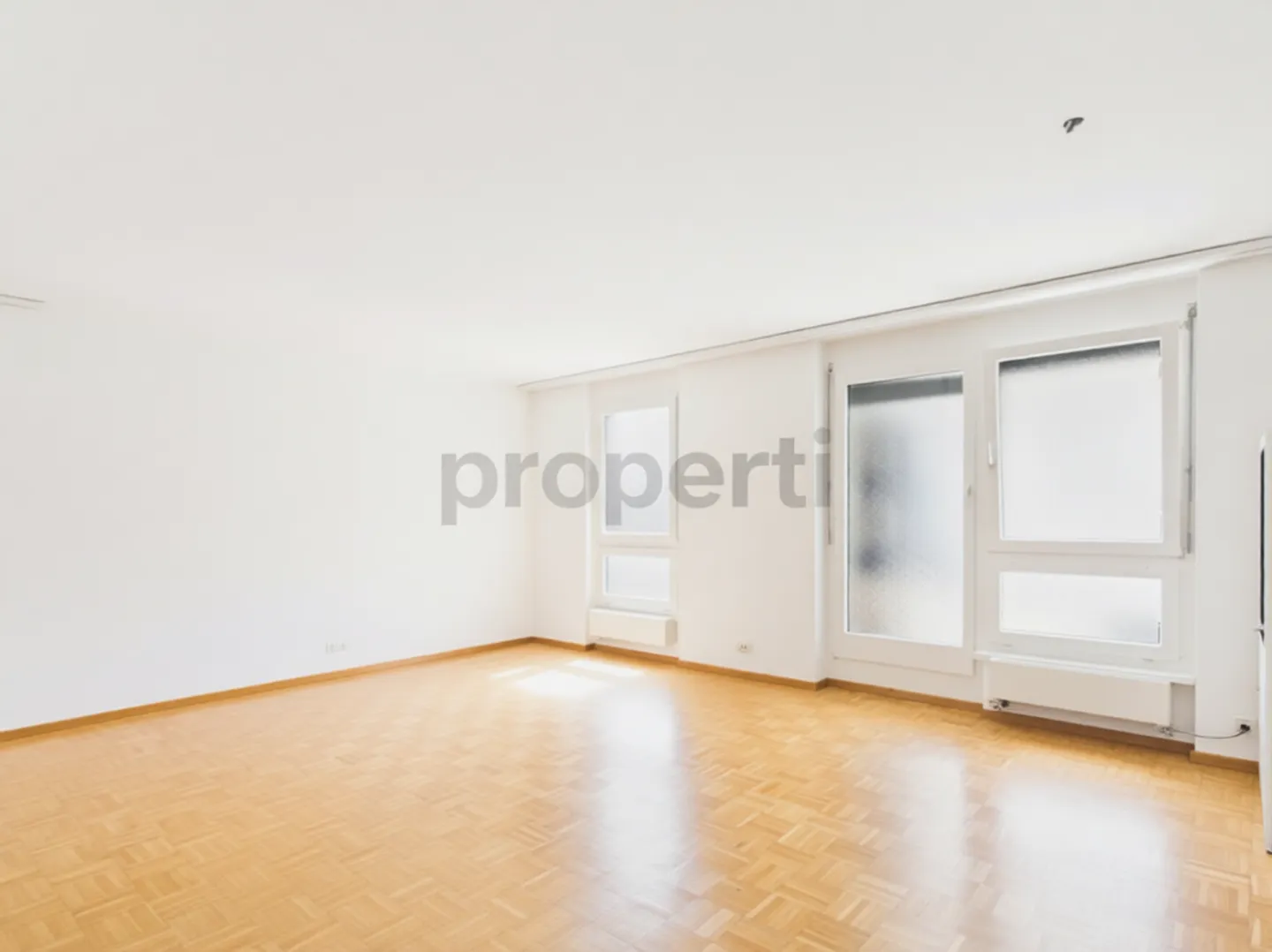 Sonnige Wohnung mit Balkon - Foto 1 von 11