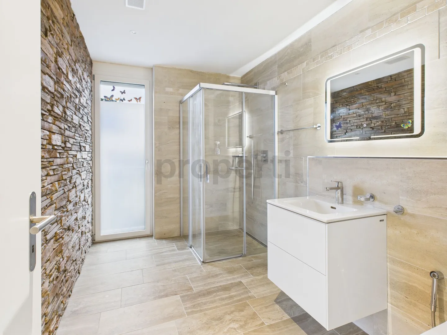 Maison de rêve de 7,5 pièces, plus un appartement de 1,5 pièce. - Photo 11 sur 13