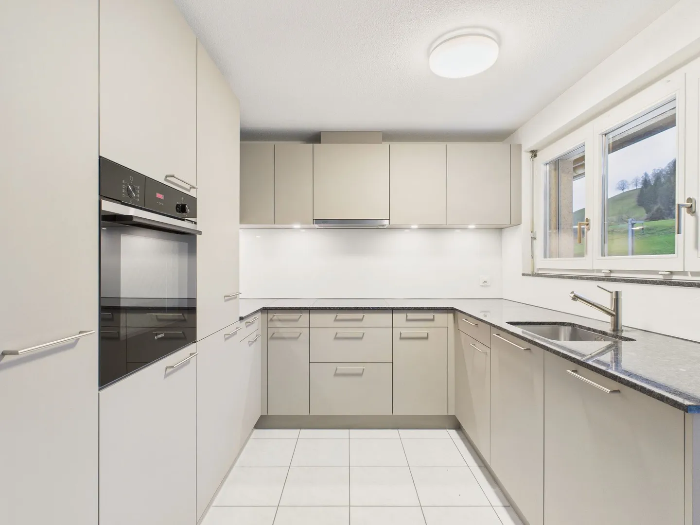 Newly renovated 4.5 room apartment in Gettnau - Photo 1 of 12