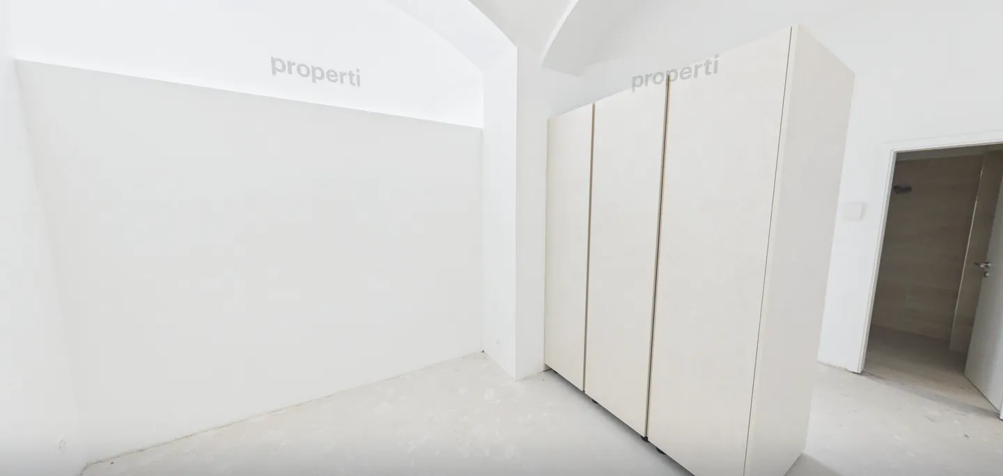 Bright Commercial Space for Atelier, Shop or Office! - Photo 4 of 6