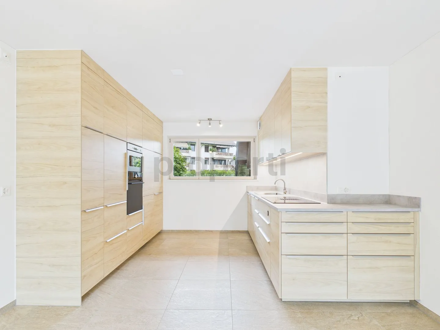 Dreamlike, newly renovated terraced house in Winznau - Photo 2 of 12