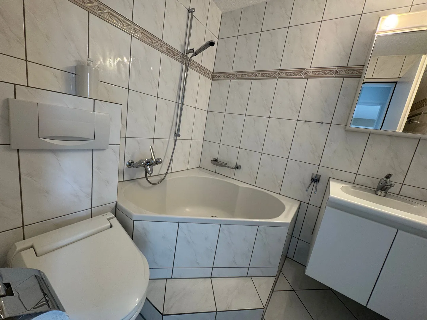 Appartamento 5.5 stanze appena ristrutturato in affitto a Ruswil - Foto 9 di 11