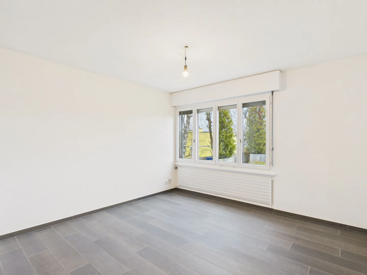 Charming 4.5-room townhouse on Sonnhaldenweg in Wittenbach - Photo 8 of 13