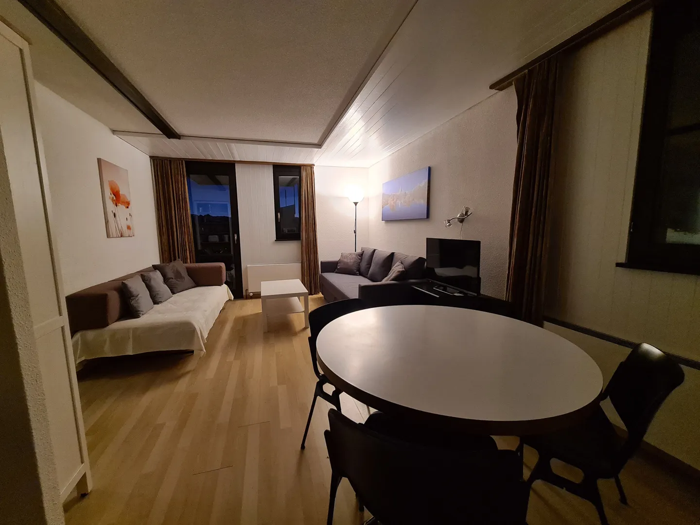 Charmante Wohnung in Crans-Montana - Foto 1 von 9
