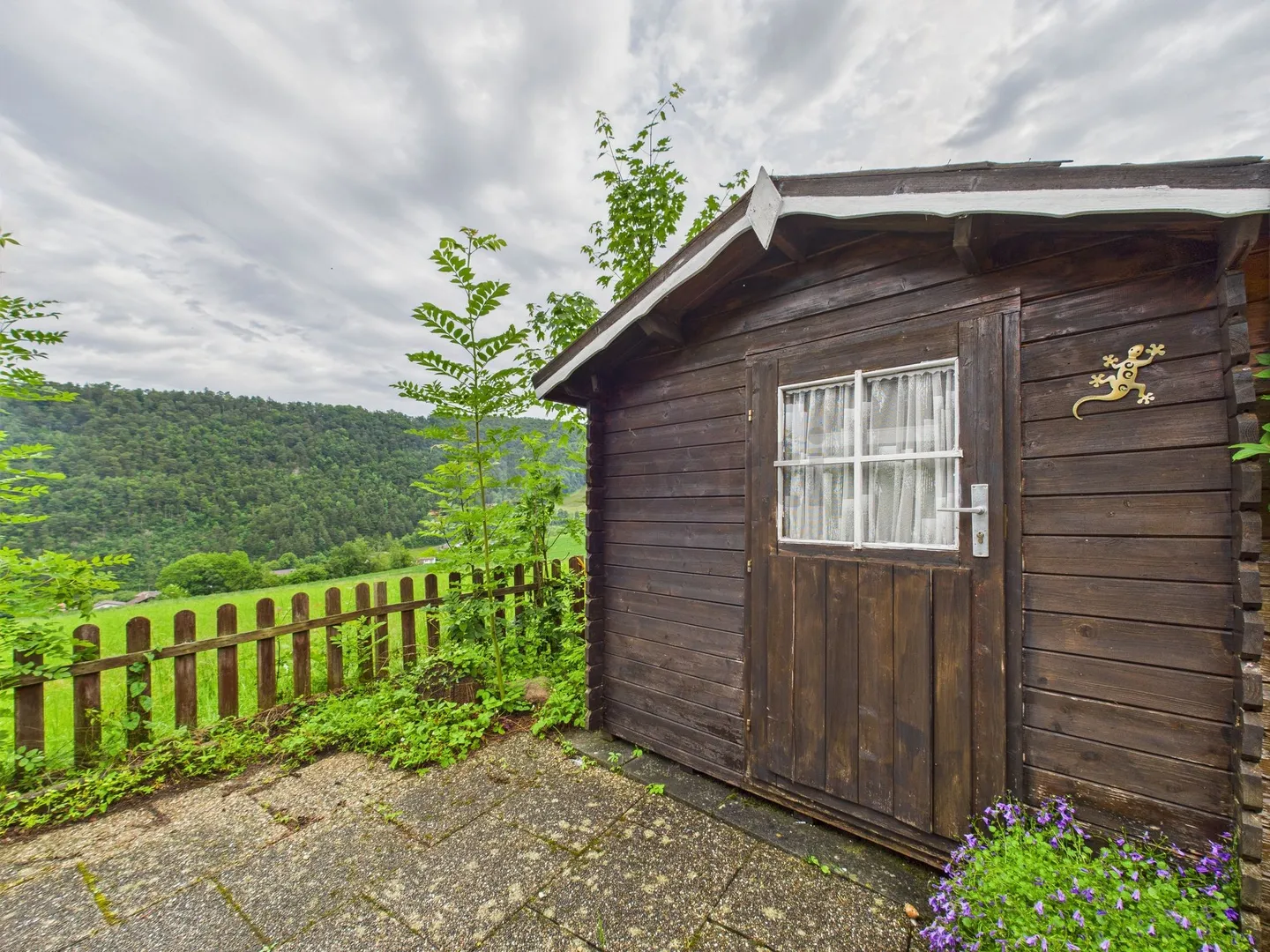 Chalet idilliaco a Vermes: Relax totale nella natura mozzafiato! - Foto 2 di 13