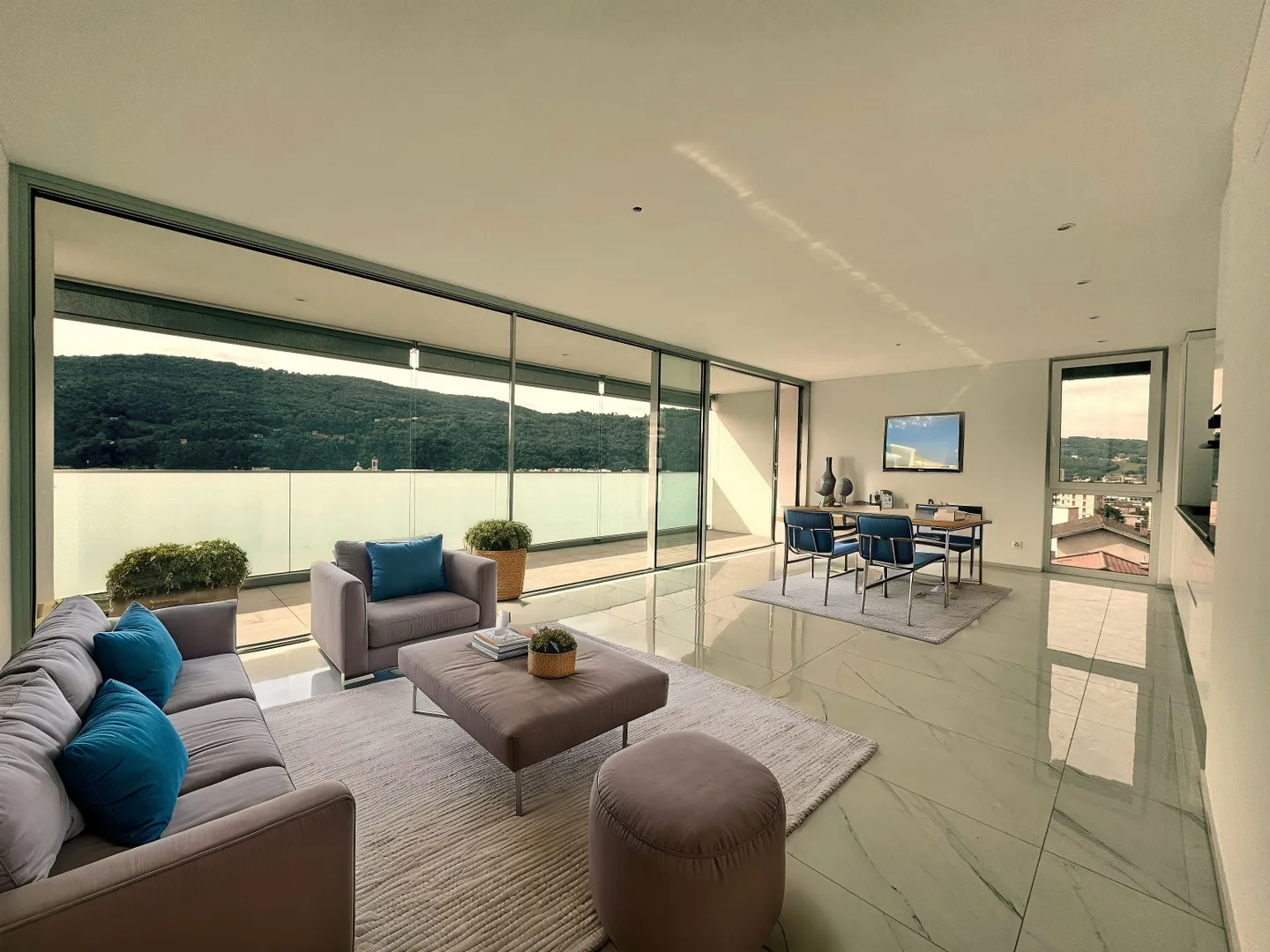 New 4.5 Room Apartment in Vacallo - Photo 1 of 12