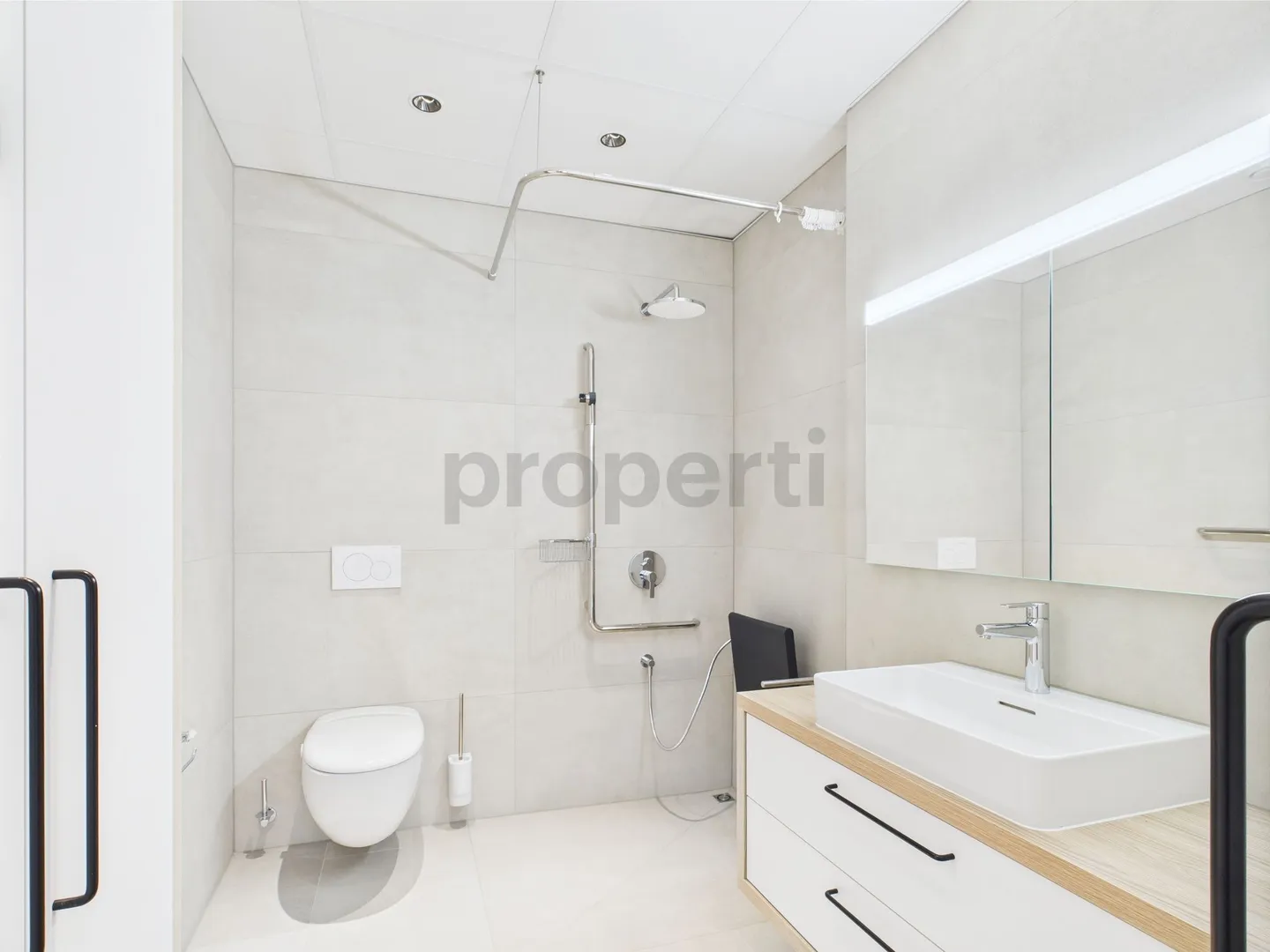 Vivere autonomamente con pacchetto tutto compreso - Foto 8 di 12