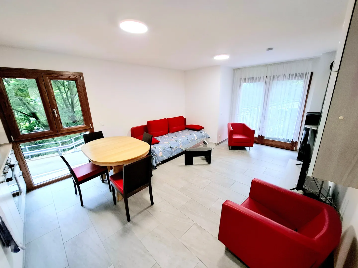 Charming 2.5-room apartment in the Verzasca region TI - Photo 2 of 10