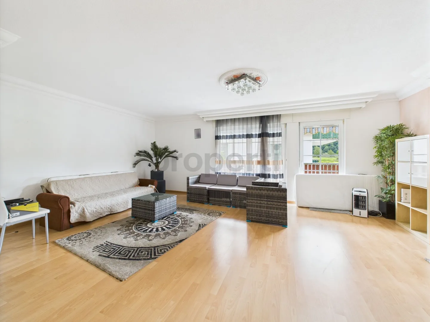 Grosszügige 5.5-Zimmer Wohnung in Ingenbohl - Photo 1 sur 9